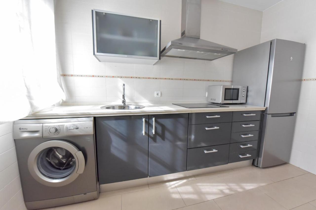 New! Retro Apartment In Central Neighbourhood Севилья Экстерьер фото