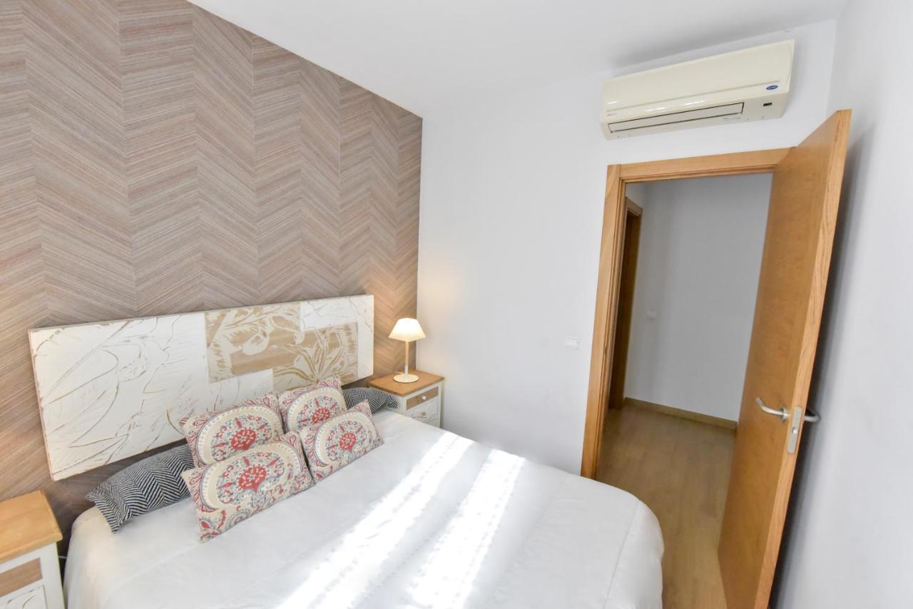 New! Retro Apartment In Central Neighbourhood Севилья Экстерьер фото